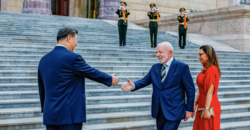Presidente Lula e Xi Jinping, presidente da República Popular da China e a primeira-dama do Brasil, Janja