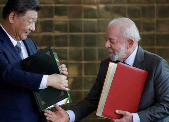Xi Jinping, presidente da China, e Luiz Inácio Lula da Silva, presidente do Brasil, durante a Cúpula dos Líderes do G20, no Rio de Janeiro