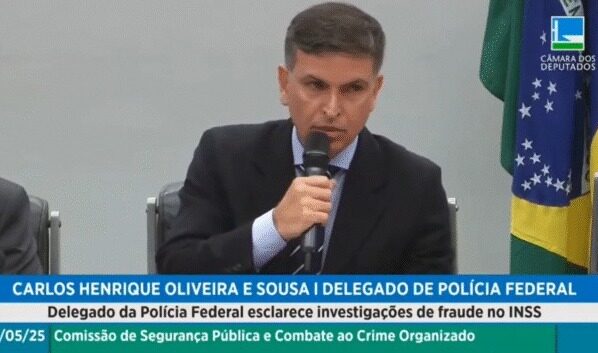 O delegado da Polícia Federal Carlos Henrique Oliveira de Sousa, em depoimento na Câmara: irmão de Lula sob investigação