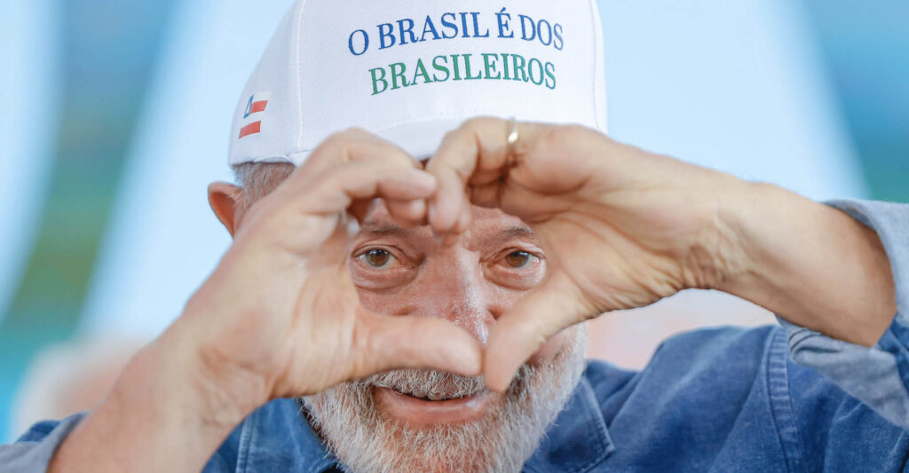 Lula durante cerimônia de anúncios relativos à segurança hídrica da Bahia, em Paramirim (BA)