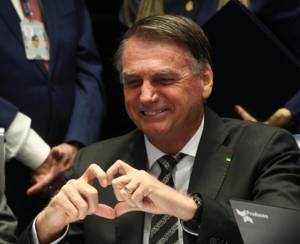 bolsonaro lives
